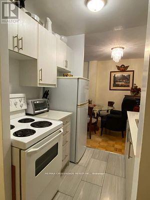 708 - 85 Lawton Boulevard Property Photo 9