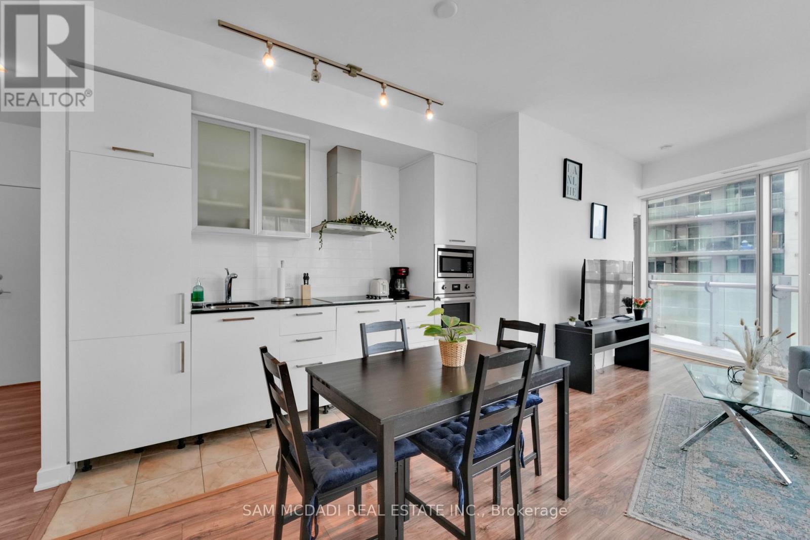 2307 - 12 York Street Property Photo 5