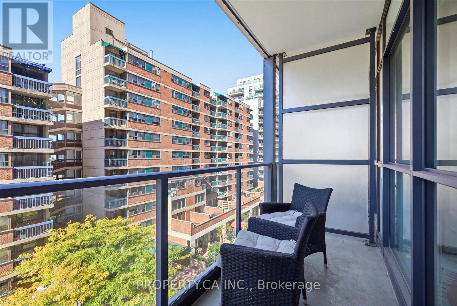 606 - 210 Simcoe Street Property Photo 20