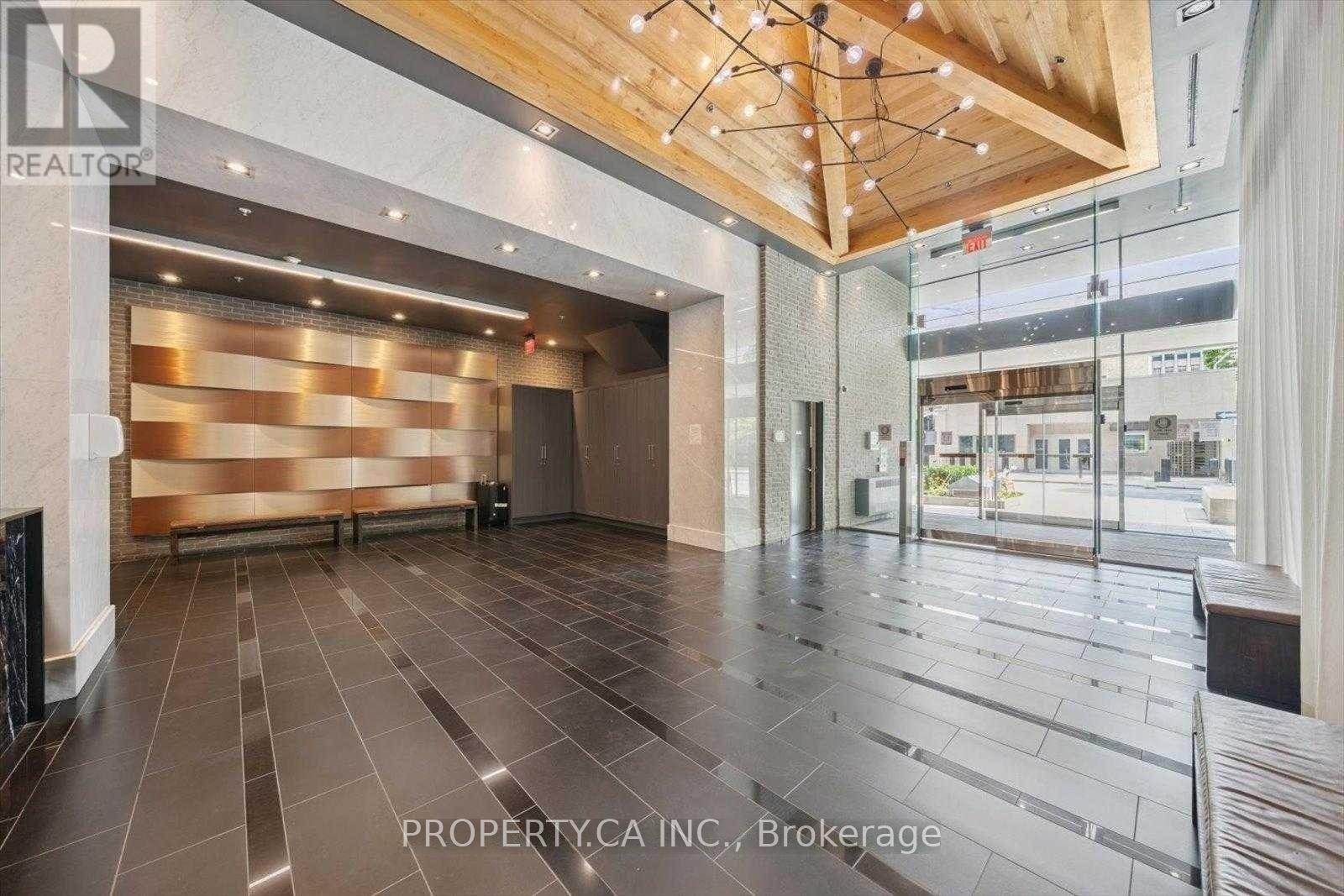 606 - 210 Simcoe Street Property Photo 21