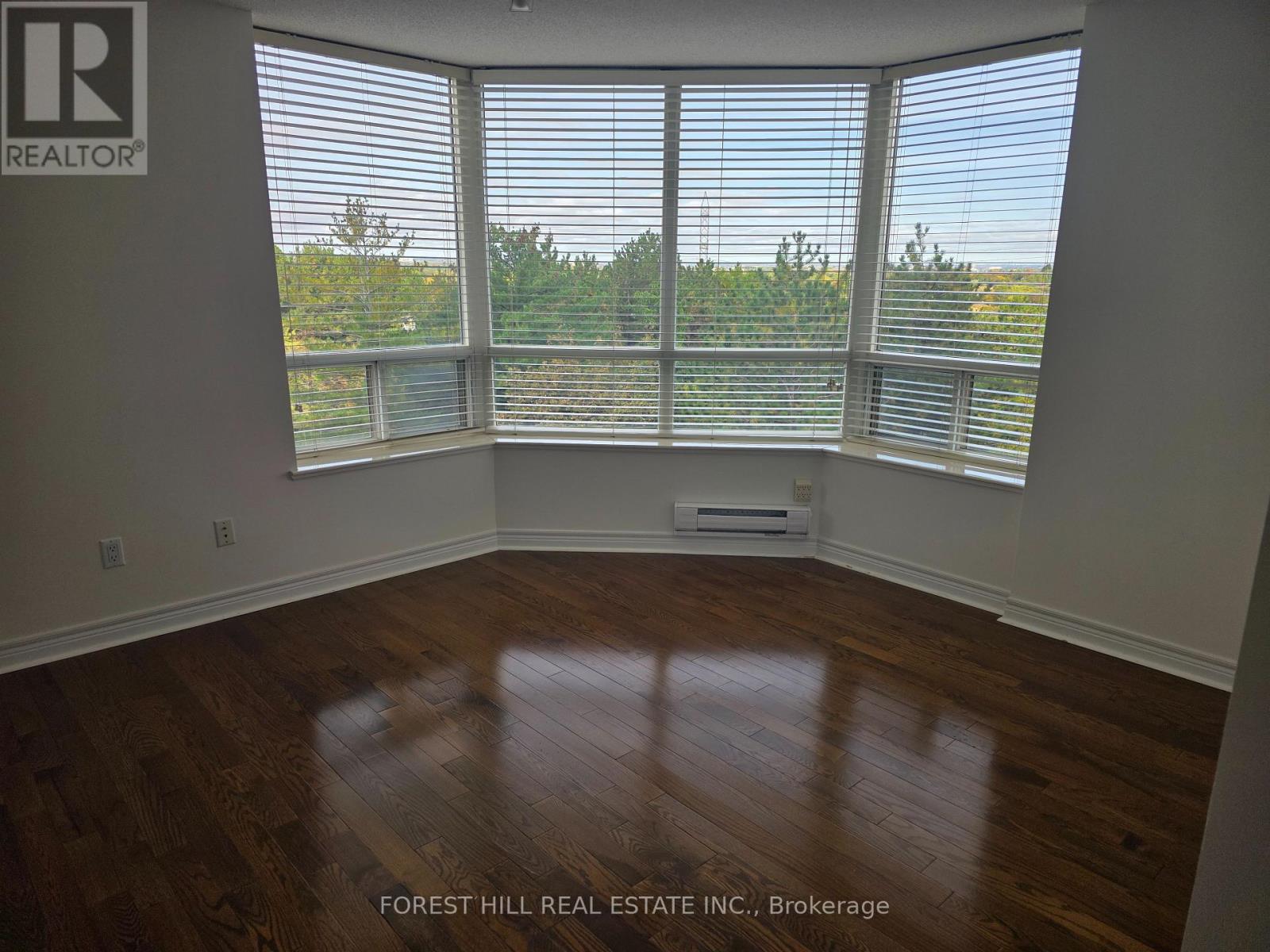 609 - 89 Skymark Drive Property Photo 3