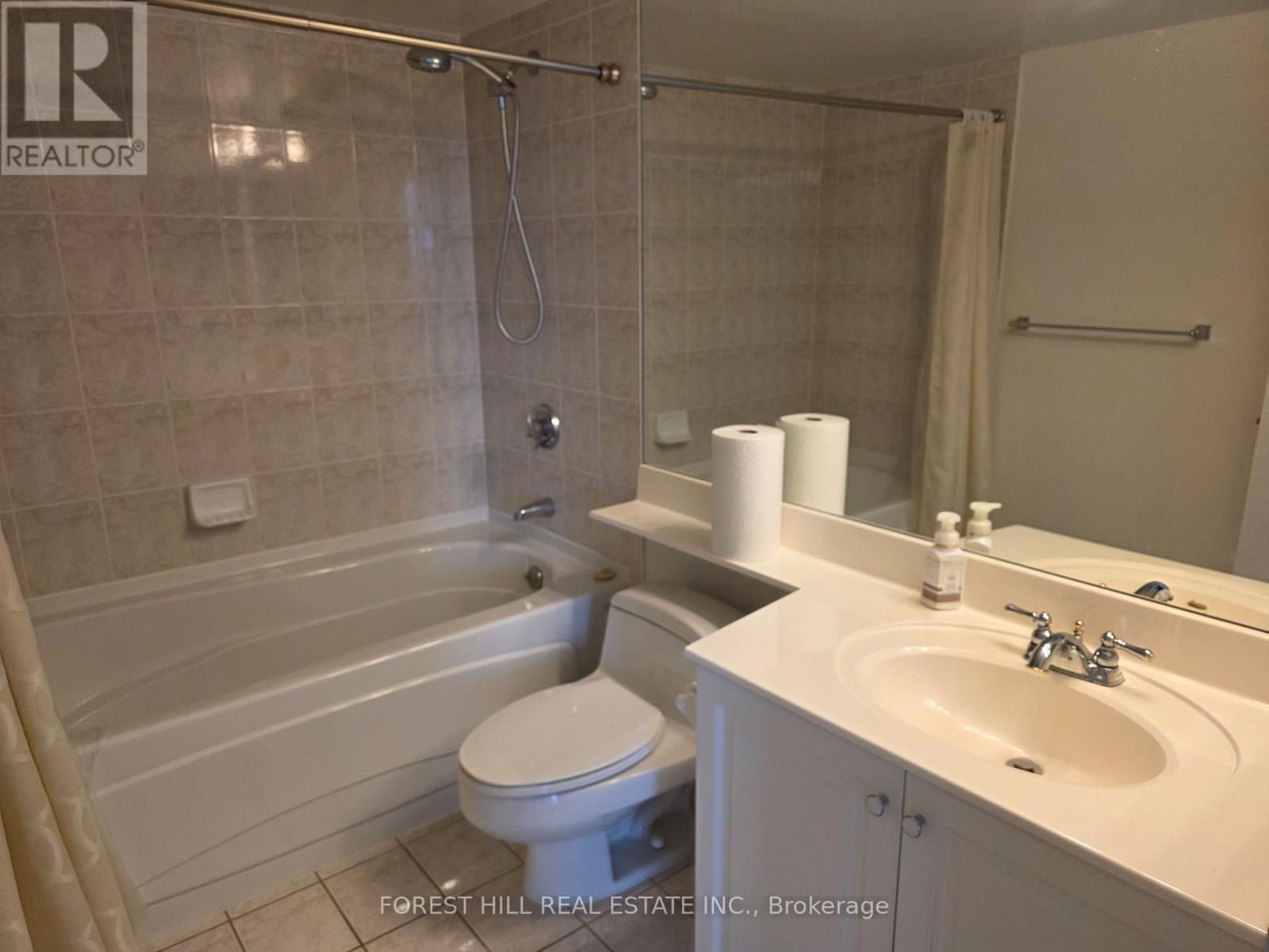 609 - 89 Skymark Drive Property Photo 17