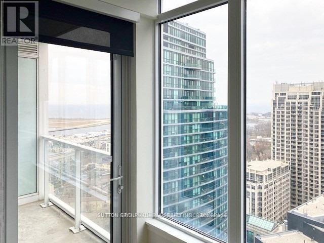 3015 - 19 BATHURST STREET Property Photo 1