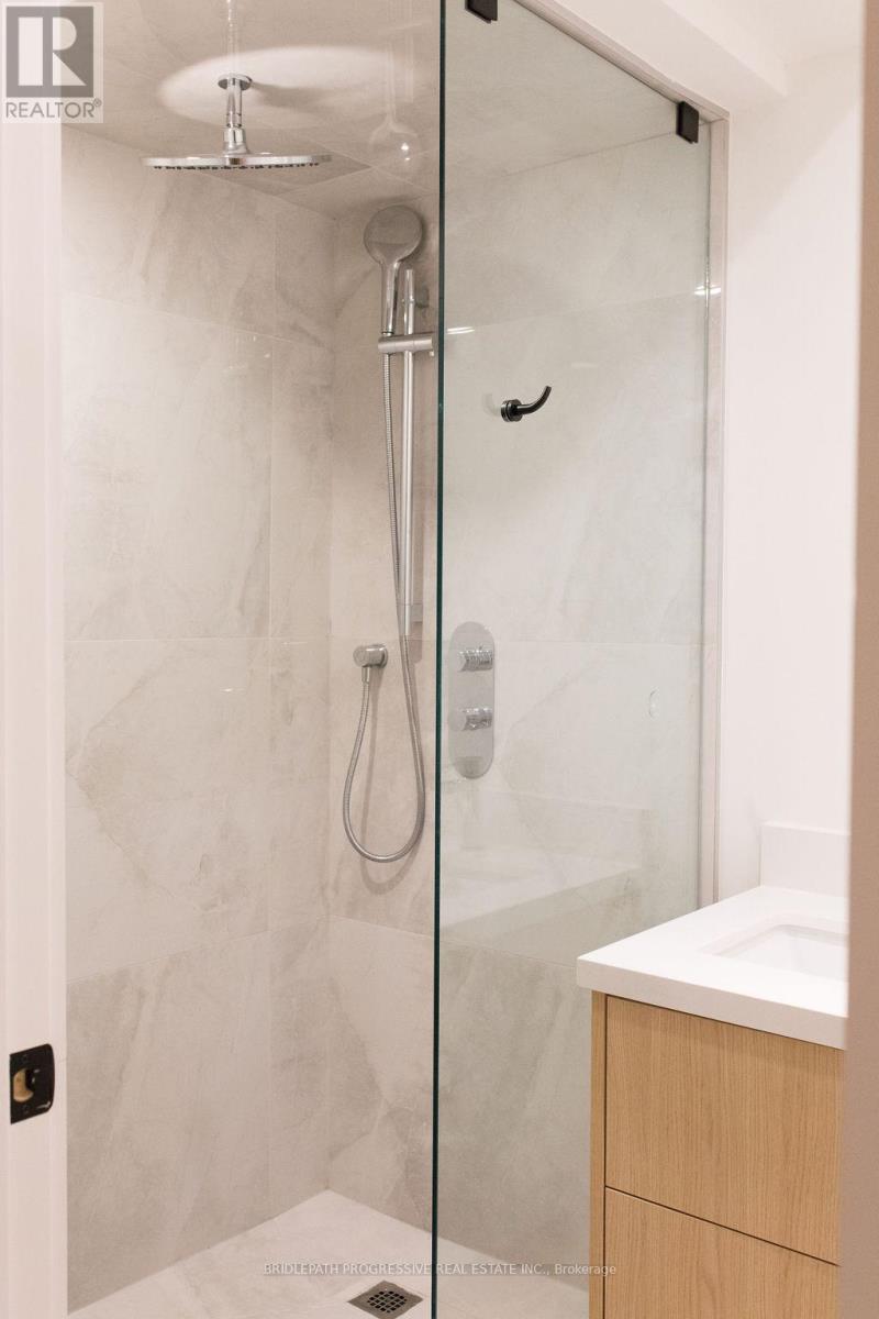127 Glenvale Boulevard Property Photo 27