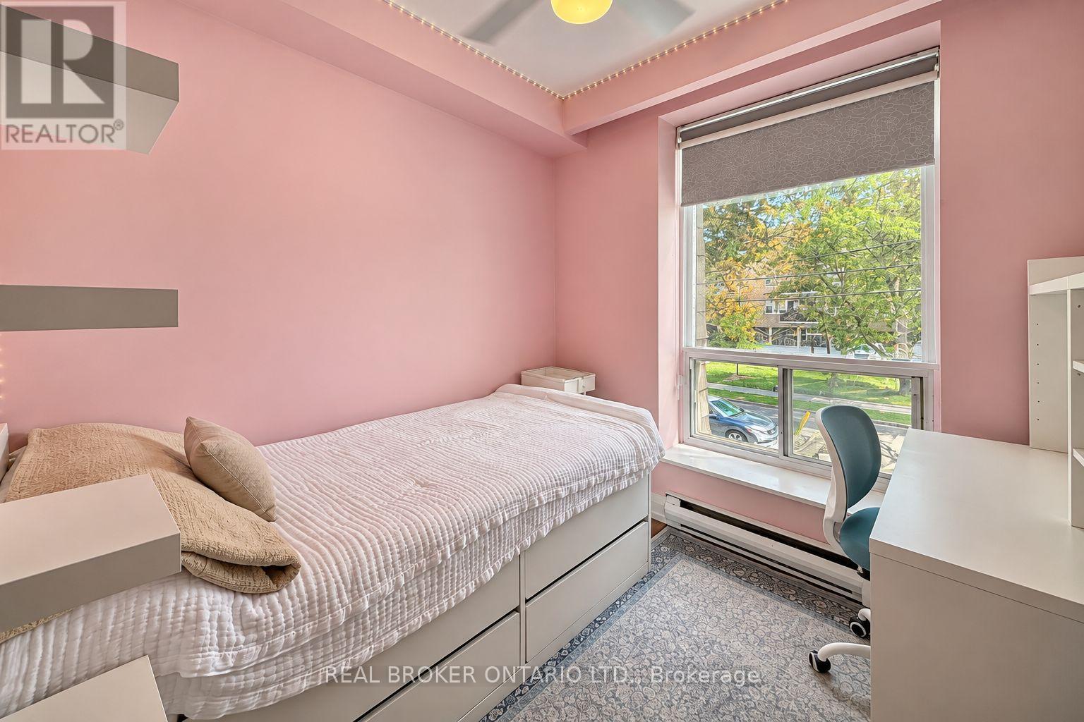3 - 69 Upper Canada Drive Property Photo 26