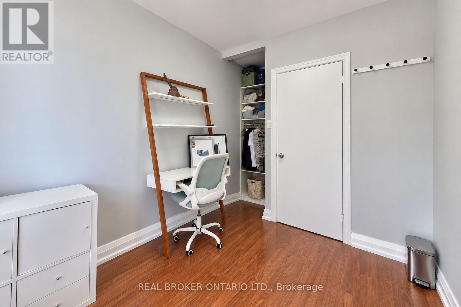 3 - 69 Upper Canada Drive Property Photo 29