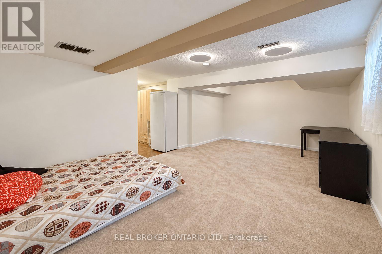 3 - 69 Upper Canada Drive Property Photo 37