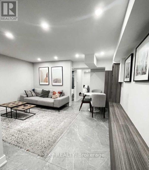 4 - 271 Ontario Street Property Photo 3