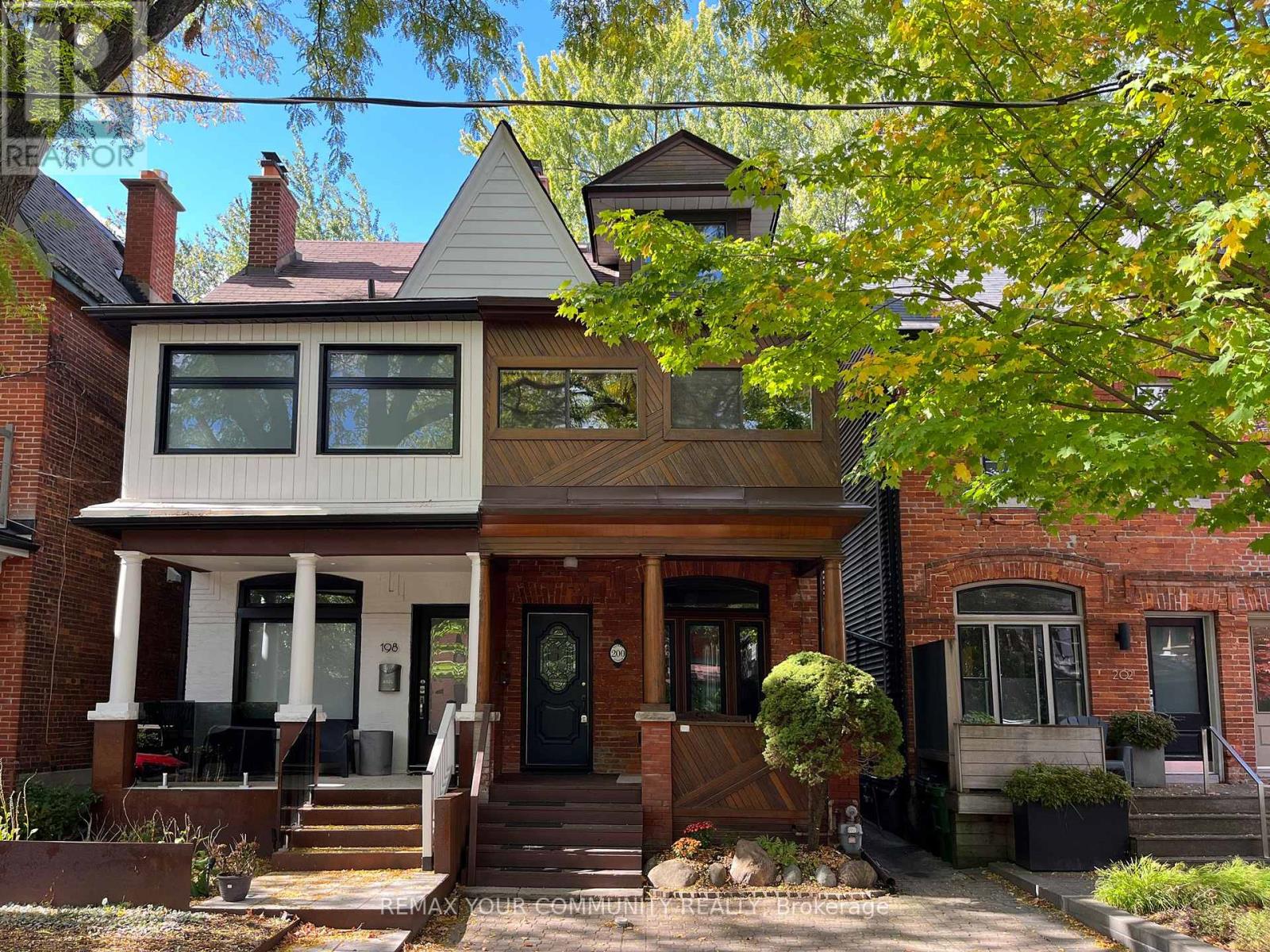 200 Albany Avenue Property Photo 1