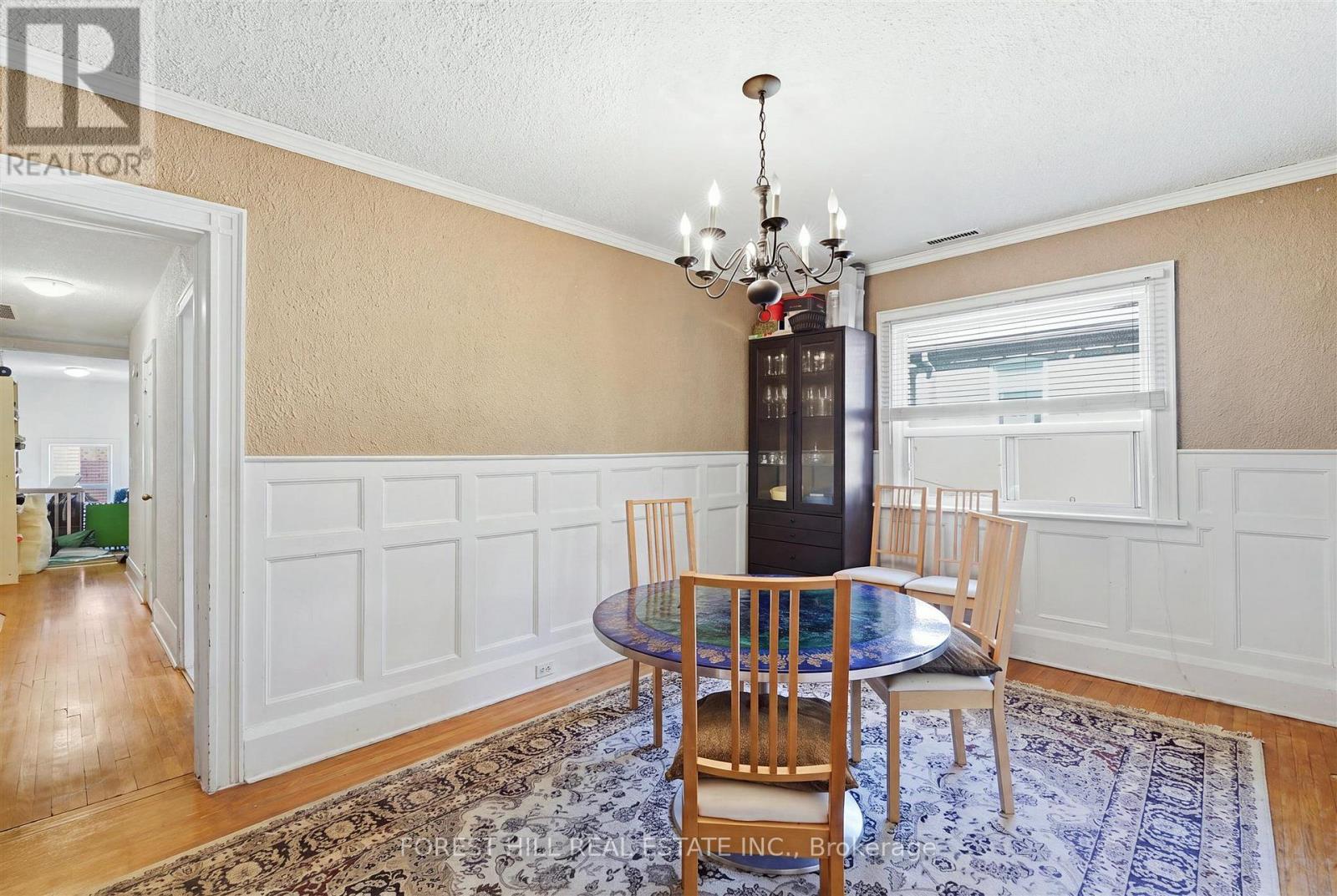 Unit A - 1070 Avenue Road Property Photo 21