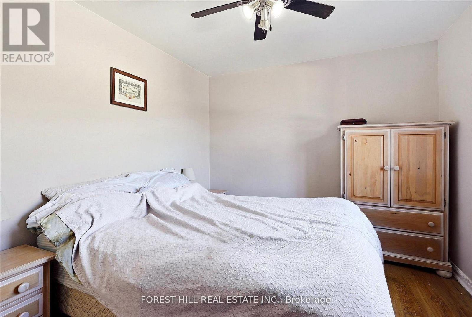 Unit A - 1070 Avenue Road Property Photo 23