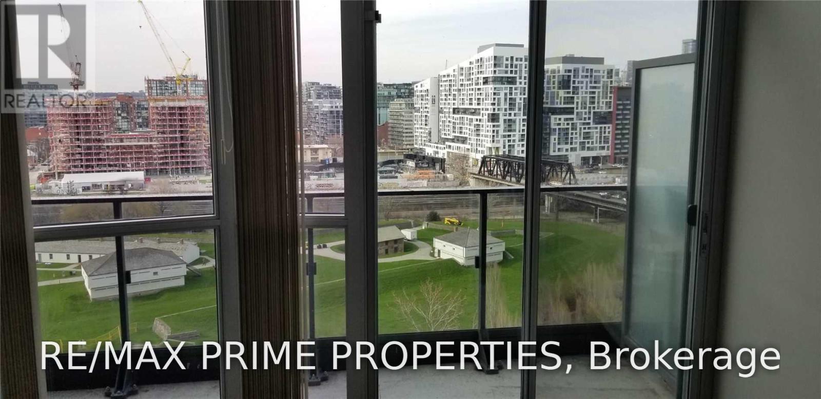 Ph 02 - 50 Bruyeres Mews Property Photo 13