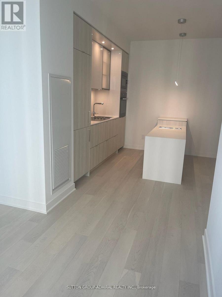 3505 - 11 Yorkville Avenue Property Photo 9