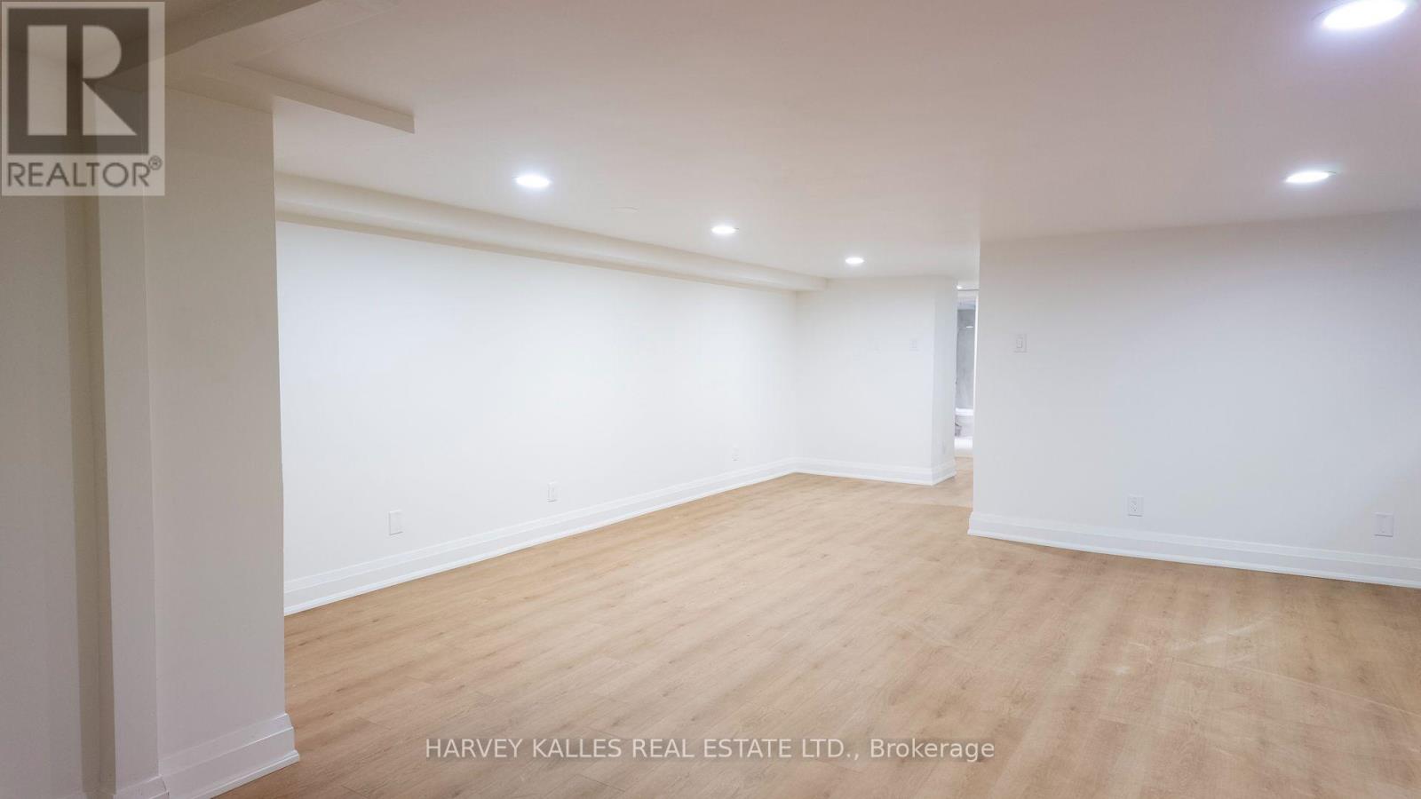 3 - 1214 Avenue Road Property Photo 3