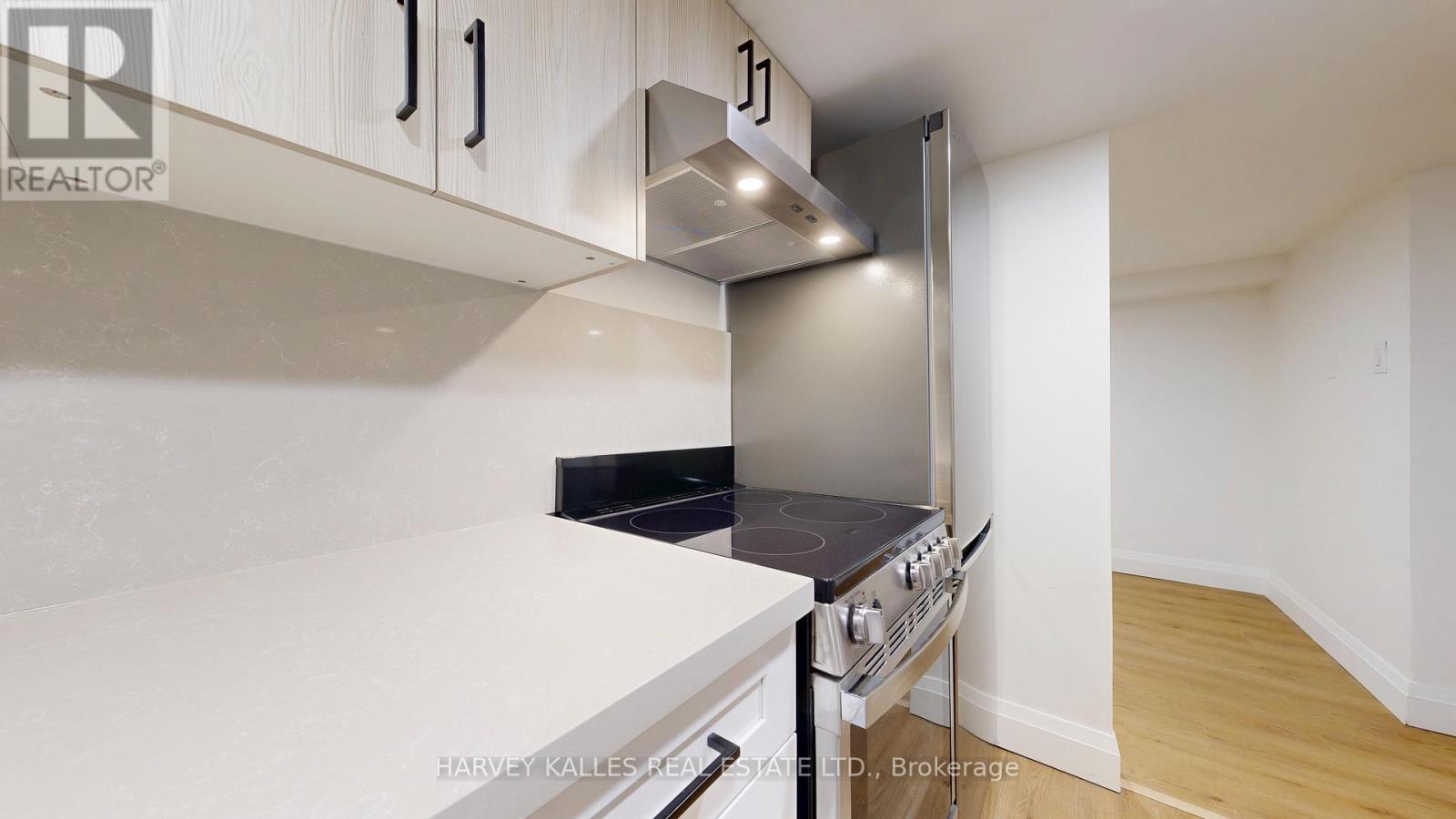 3 - 1214 Avenue Road Property Photo 14