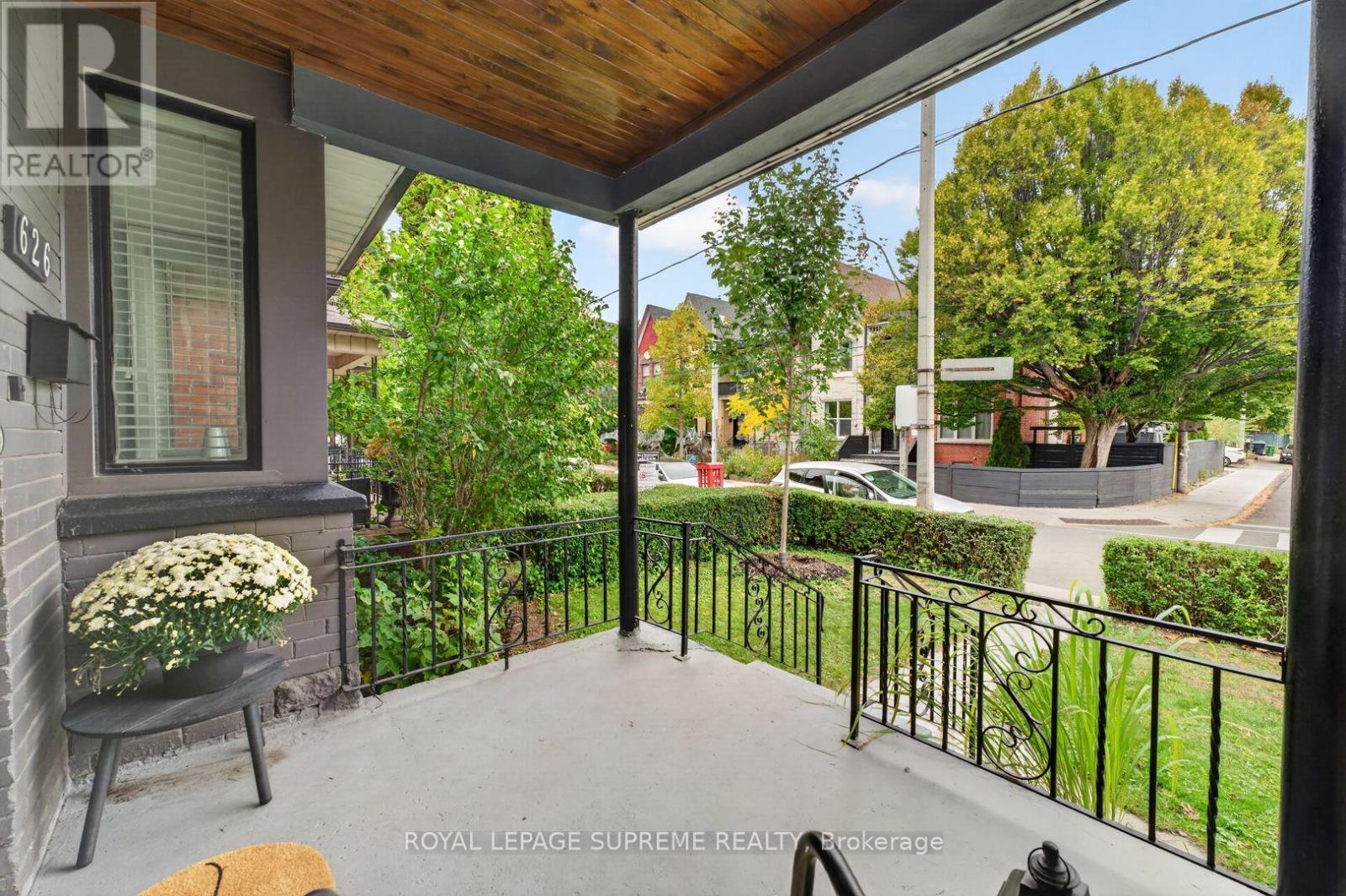 626 Manning Avenue Property Photo 4