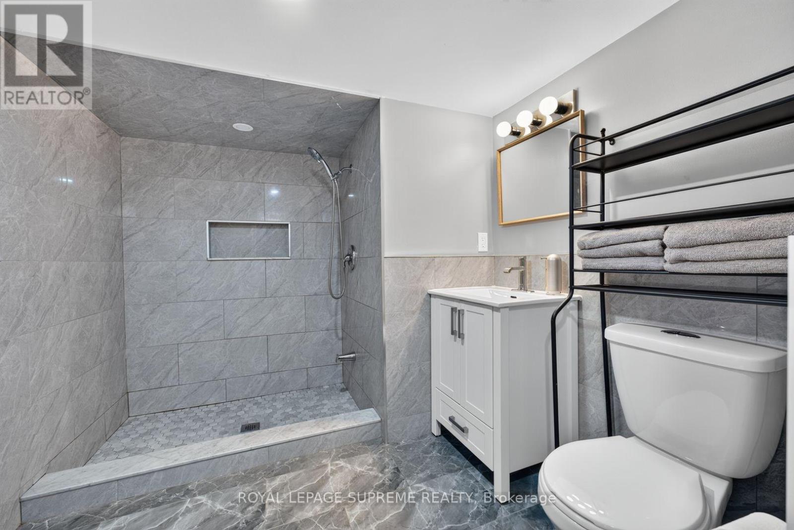 626 Manning Avenue Property Photo 31