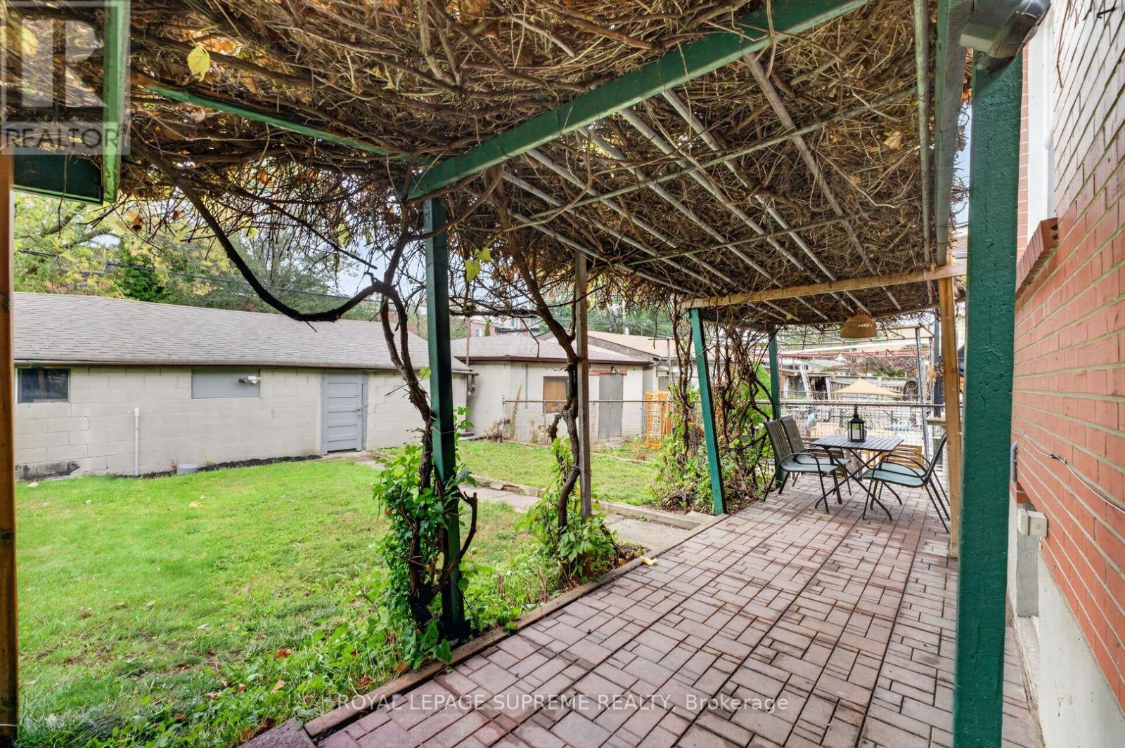 626 Manning Avenue Property Photo 35