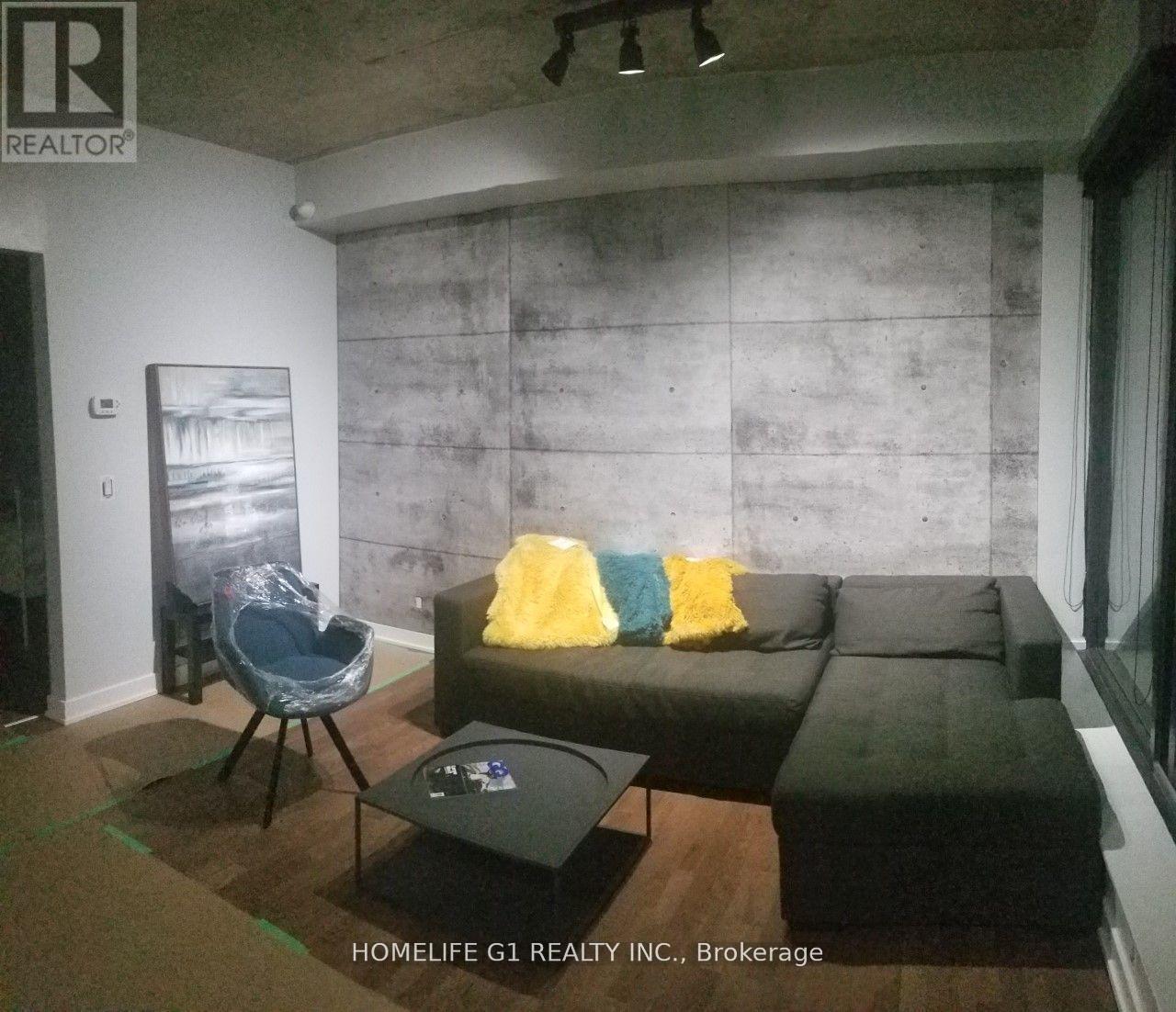 306 - 15 Beverly Street Property Photo 2