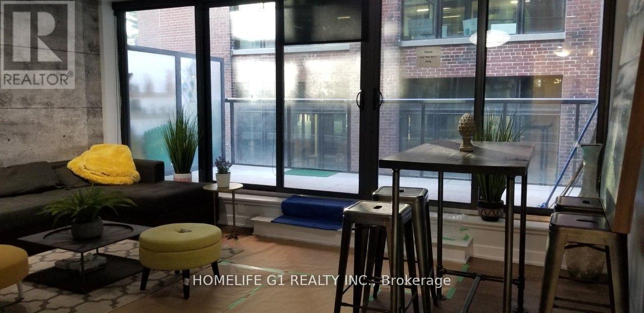 306 - 15 Beverly Street Property Photo 7