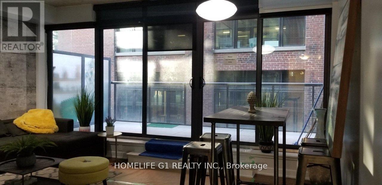 306 - 15 Beverly Street Property Photo 8