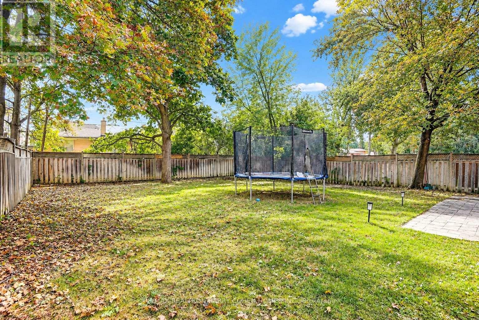 21 Yorkview Drive Property Photo 49