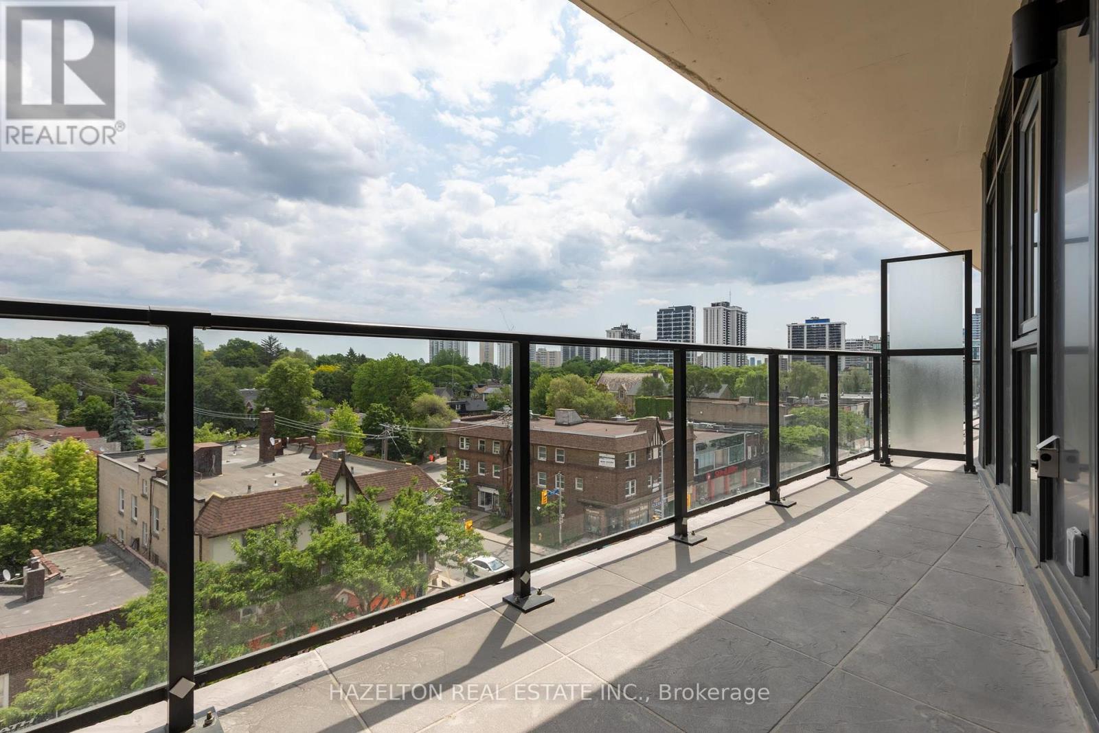 603 - 8 Manor Road W Property Photo 26