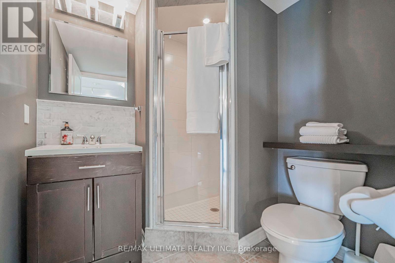 513 - 872 Sheppard Avenue W Property Photo 10