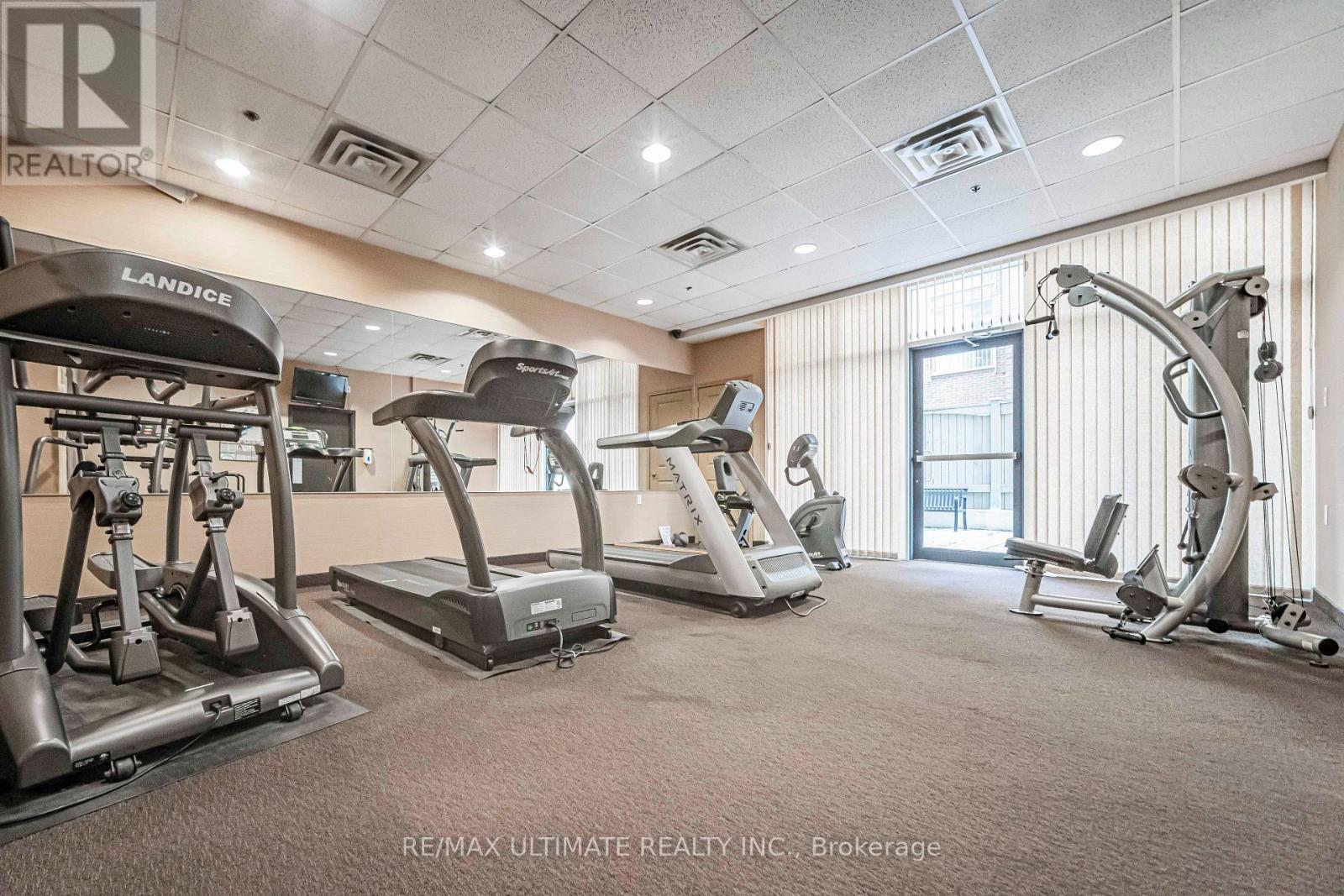 513 - 872 Sheppard Avenue W Property Photo 26