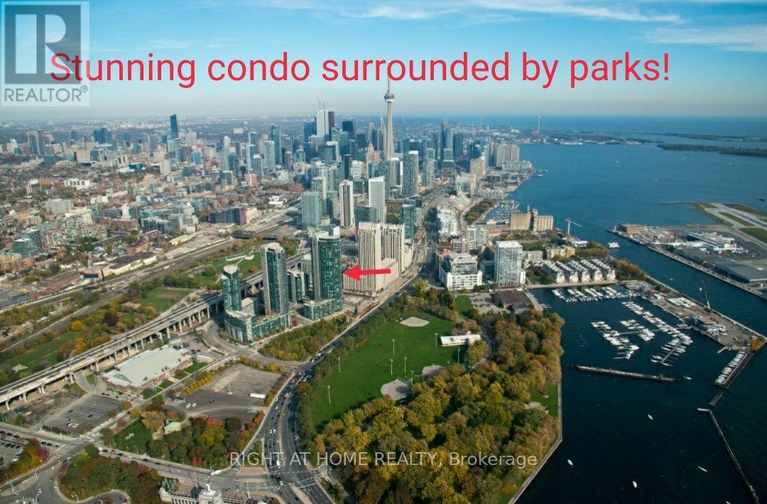 2306 - 215 Fort York Boulevard Property Photo 2