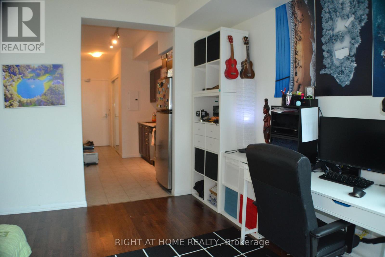 2306 - 215 Fort York Boulevard Property Photo 9