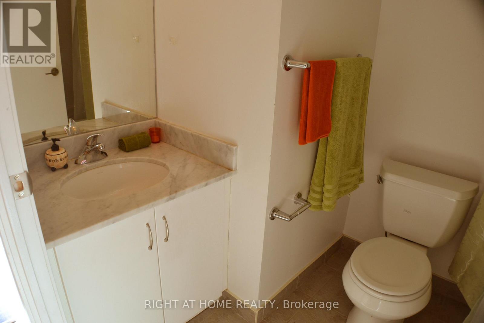 2306 - 215 Fort York Boulevard Property Photo 13
