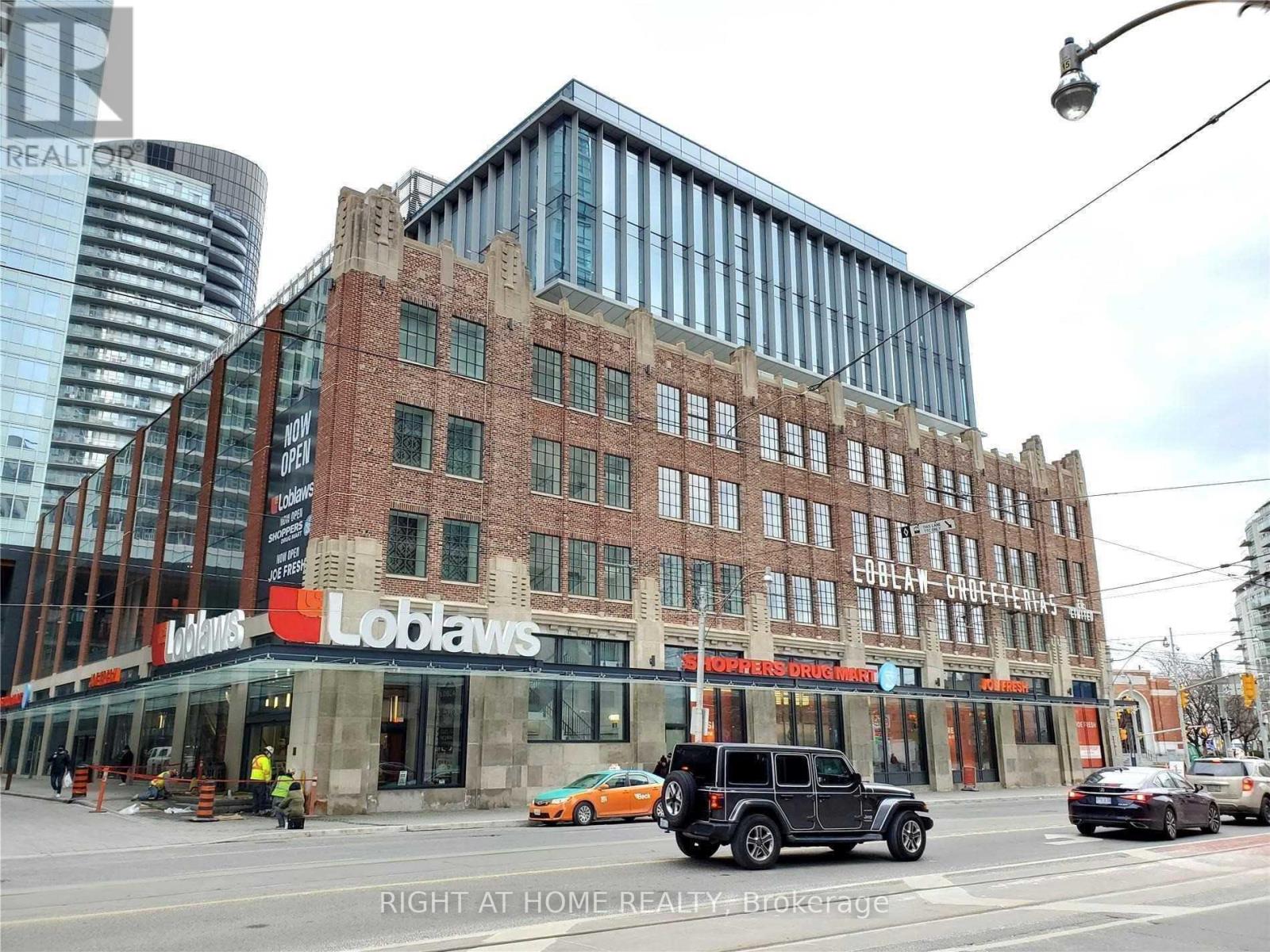 2306 - 215 Fort York Boulevard Property Photo 27