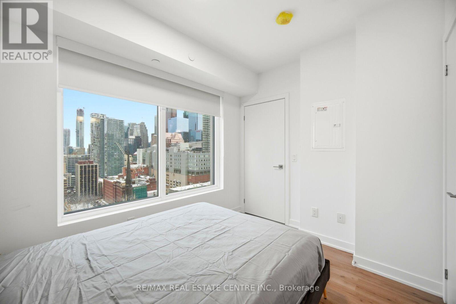 2715 - 252 Church Street Property Photo 20