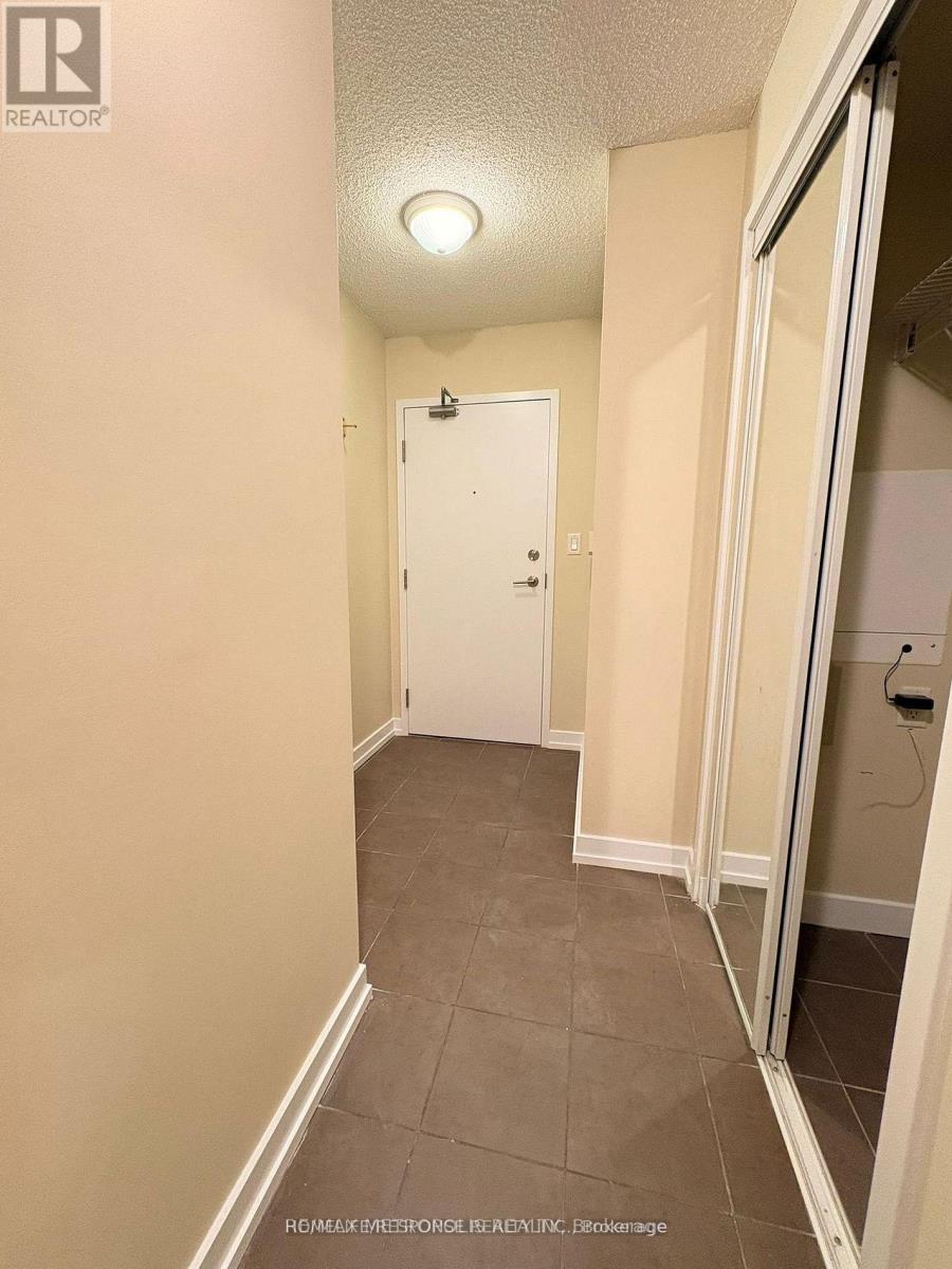 312 - 11 Brunel Court Property Photo 13