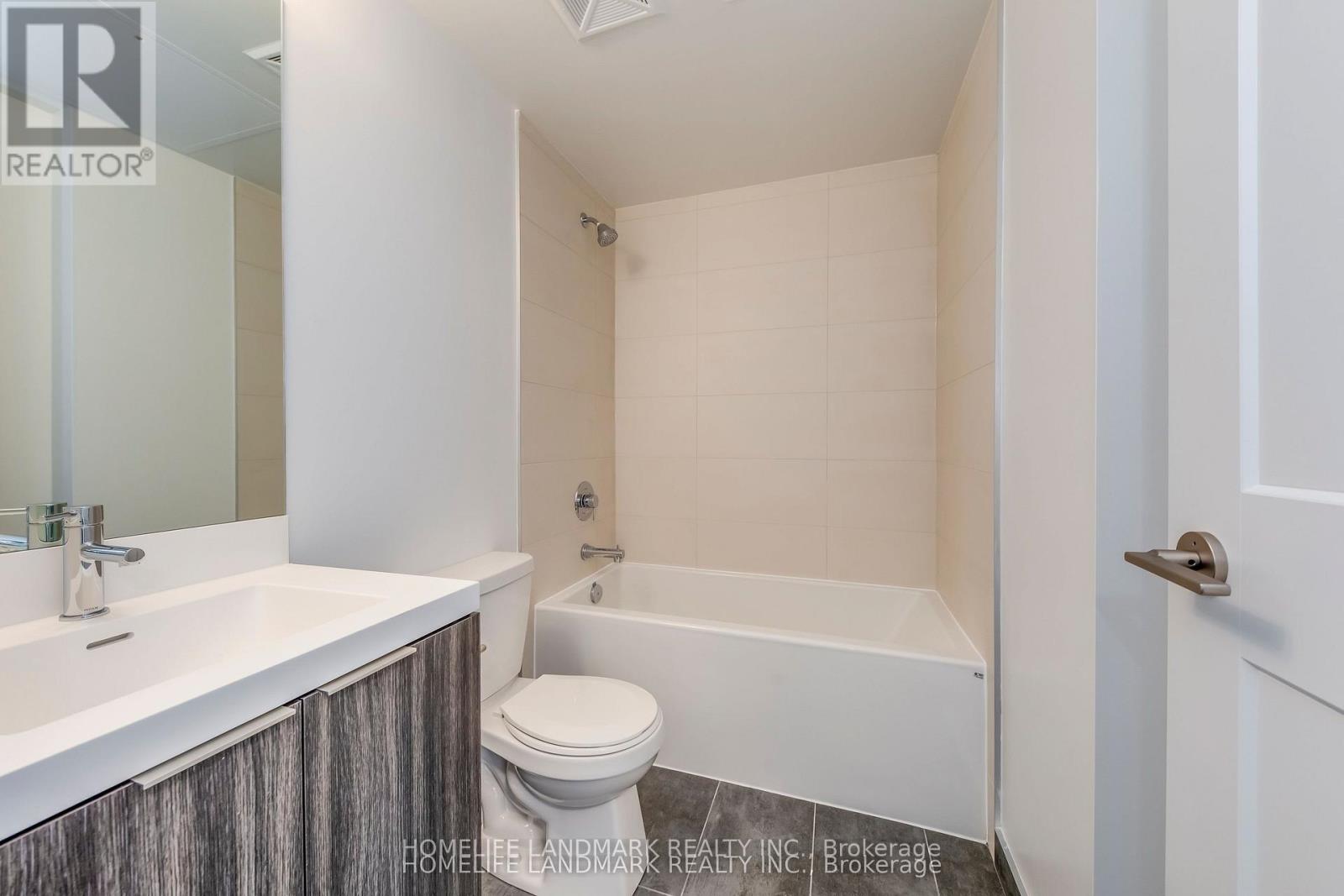 2411 - 8 Widmer Street Property Photo 16