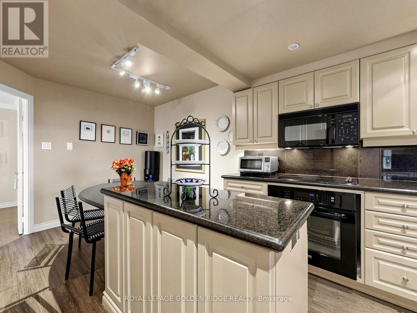 1002 - 65 Spring Garden Avenue Property Photo 19