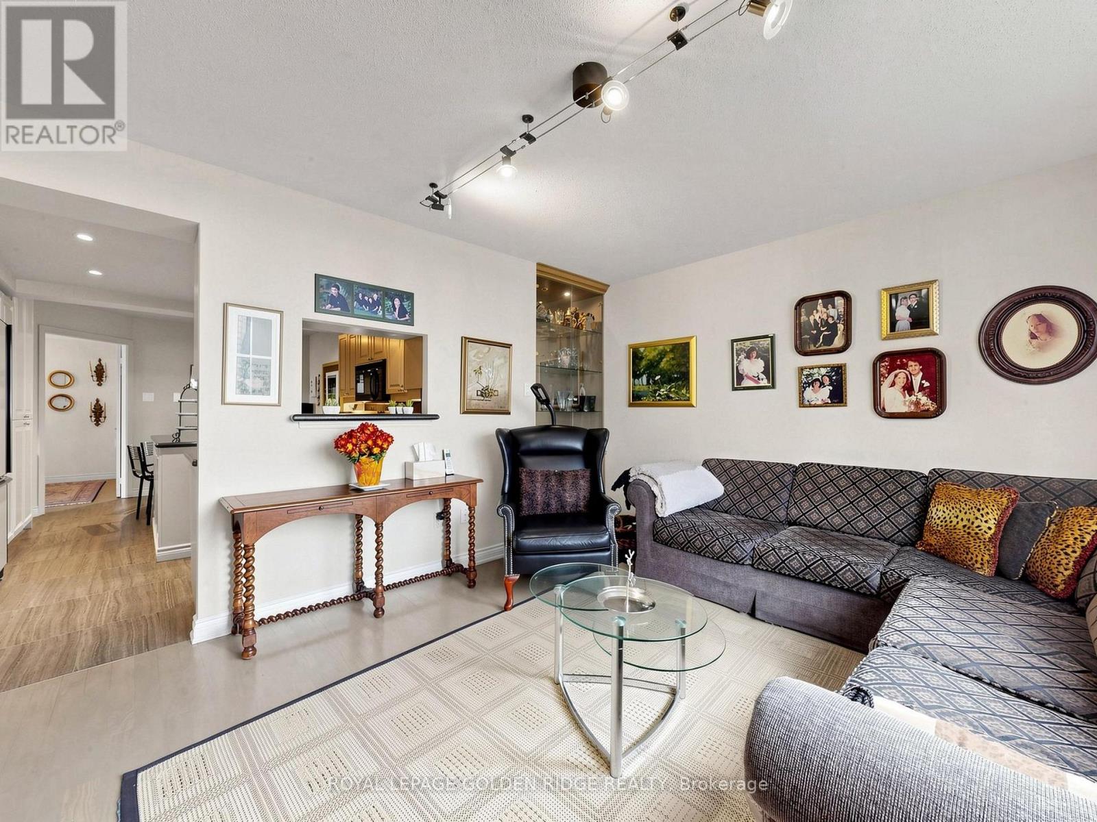 1002 - 65 Spring Garden Avenue Property Photo 20