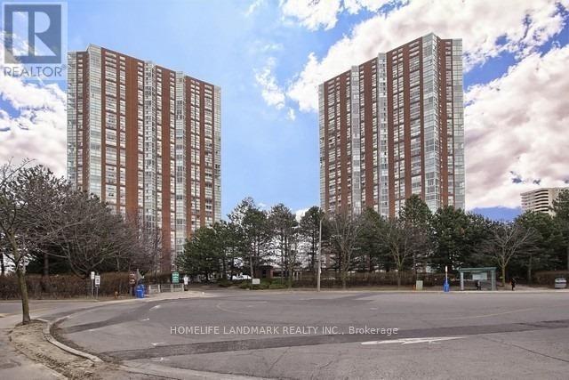 702 - 5 CONCORDE PLACE Property Photo 1