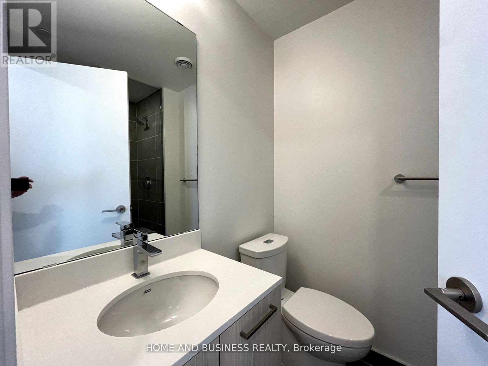 2304 - 65 Mutual Street Property Photo 16
