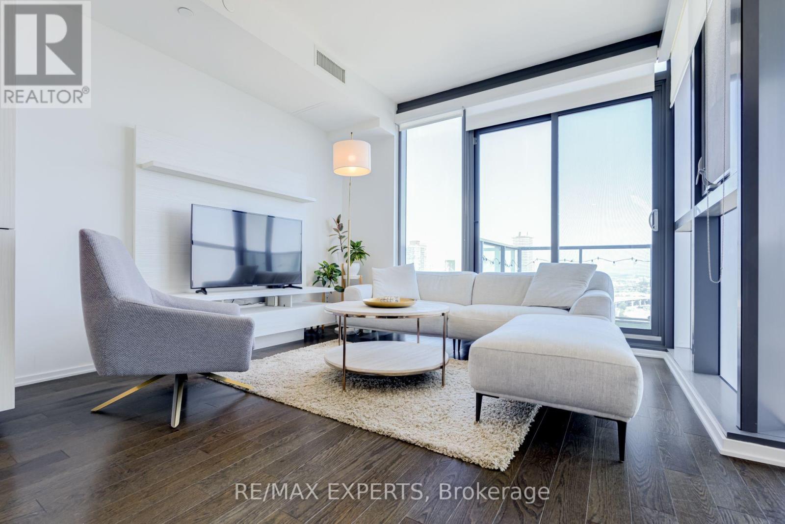 1806 - 16 Bonnycastle Street Property Photo 6