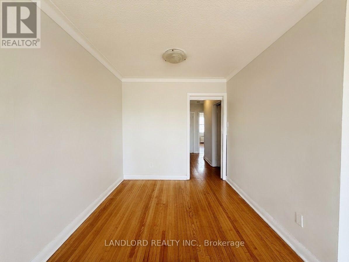 2nd Fl - 82 Lanark Avenue Property Photo 8