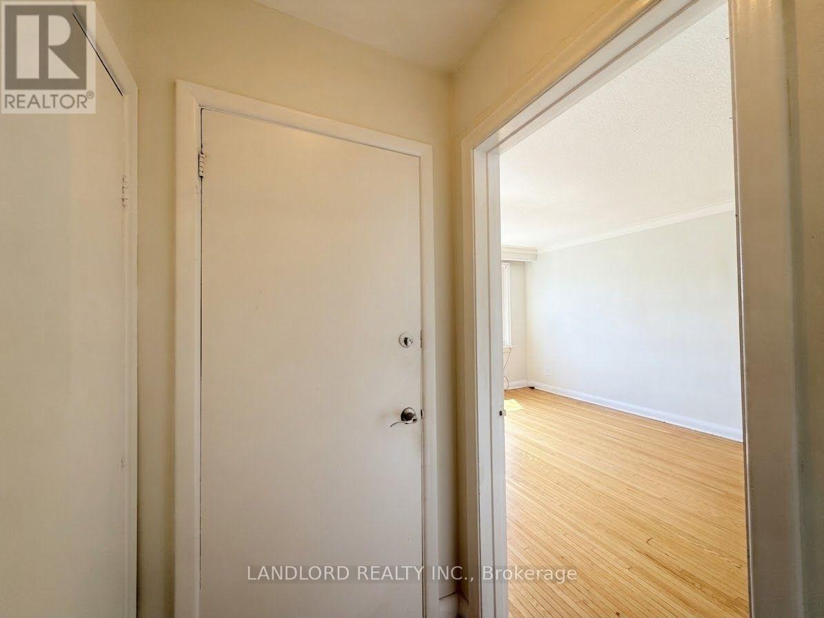 2nd Fl - 82 Lanark Avenue Property Photo 12