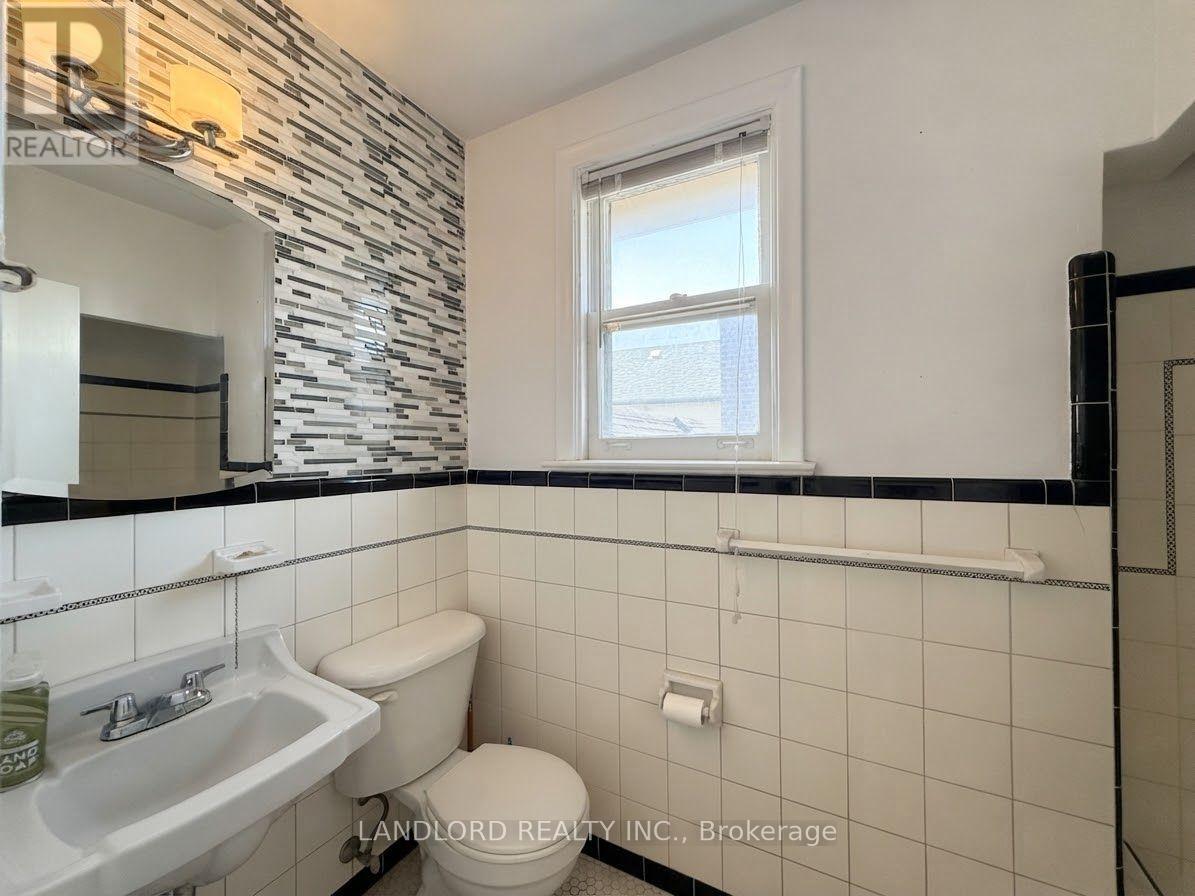 2nd Fl - 82 Lanark Avenue Property Photo 14