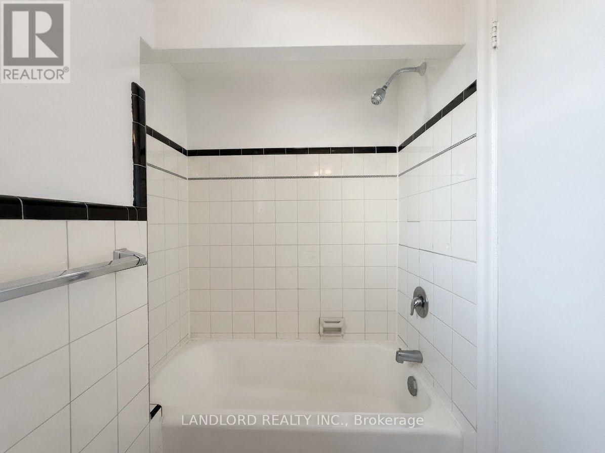 2nd Fl - 82 Lanark Avenue Property Photo 15