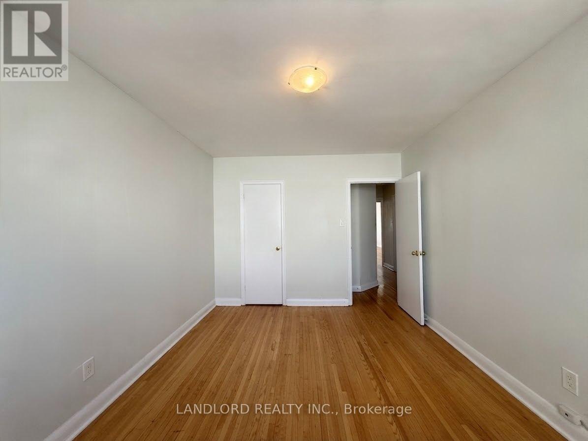 2nd Fl - 82 Lanark Avenue Property Photo 17