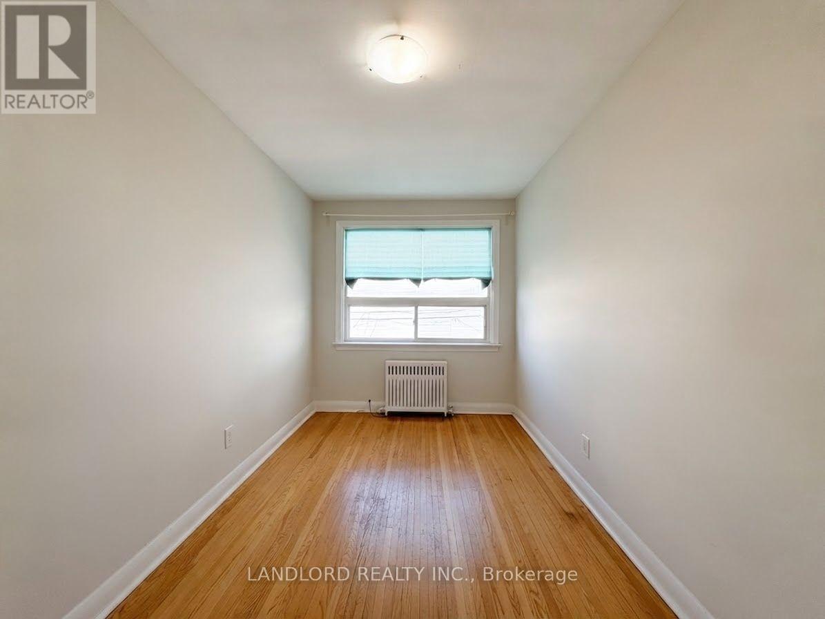 2nd Fl - 82 Lanark Avenue Property Photo 21
