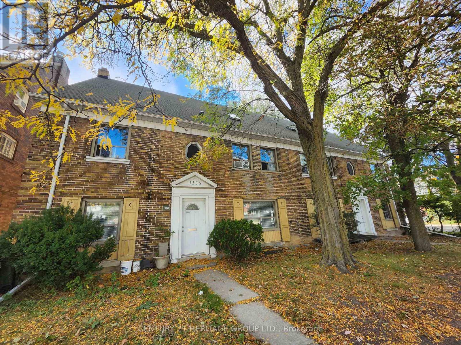 3 - 1356 Avenue Road Property Photo 1