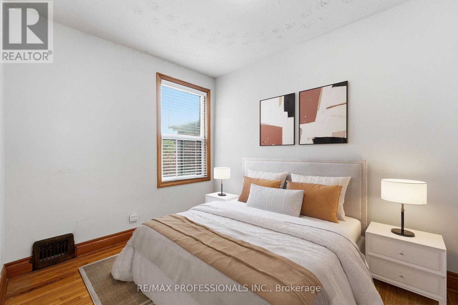 227 Montrose Avenue Property Photo 26
