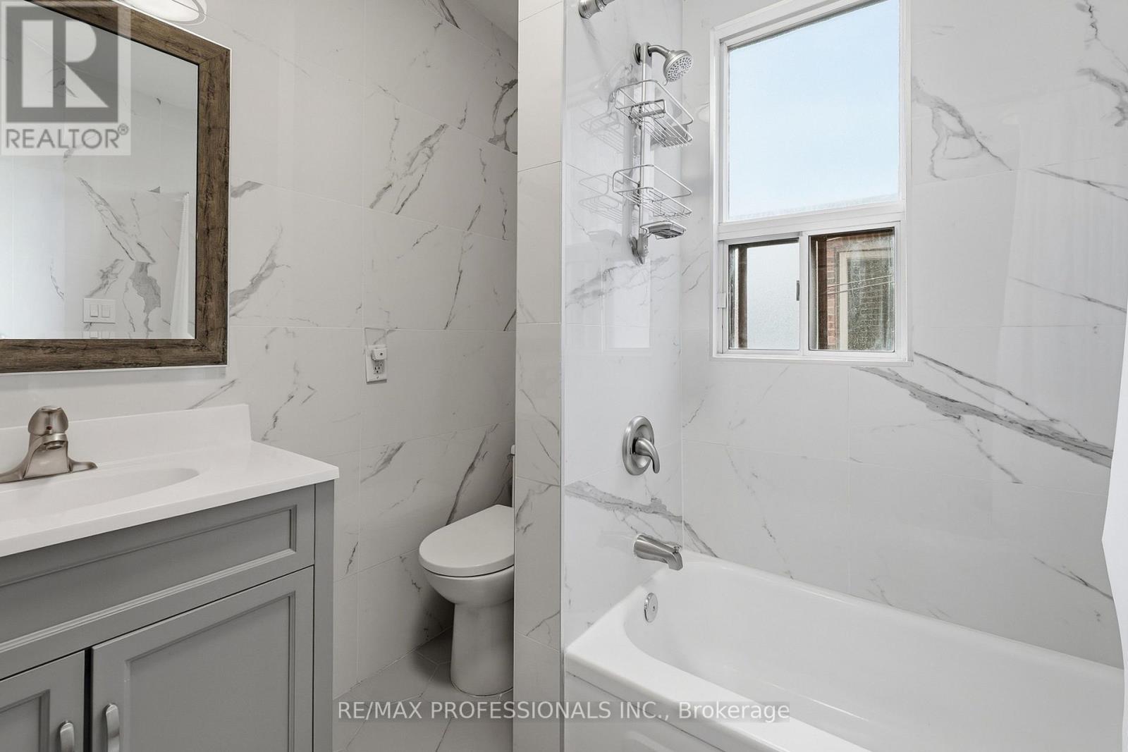 227 Montrose Avenue Property Photo 30
